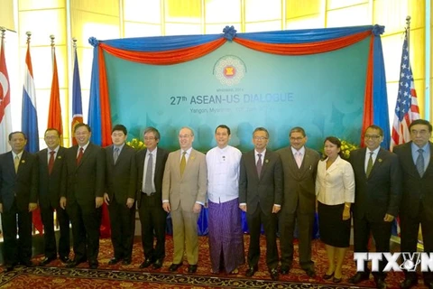 Les chefs des délégations participent au 27e Dialogue ASEAN-Etats-Unis. Photo : VNA