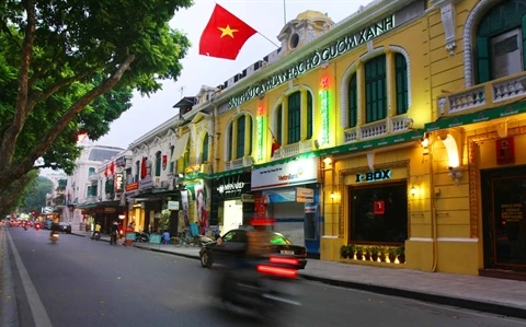 La rue Lê Thai Tô où trônent beaucoup de maisons d’architecture française. Photo : Phuong Hoa/VNA