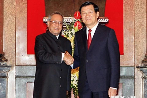 Le Président Truong Tan Sang et son homologue indien Pranab Mukherjee. (Source: VNA)