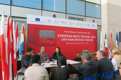 Conférence de presse pour présenter le 13e Festival de la musique européenne au Vietnam, le 17 novembre à Hanoi. 