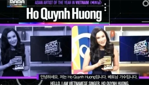 La chanteuse Hô Quynh Huong a remporté le titre de «Meilleur artiste du Vietnam» en Asie. Photo : Net/CVN