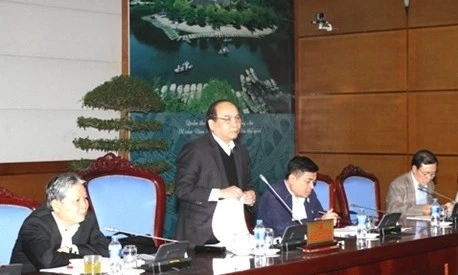 Le vice-Premier ministre Nguyên Xuân Phuc prend la parole lors d'une séance de travail avec le ministère de la Justice. (Source : VNA)