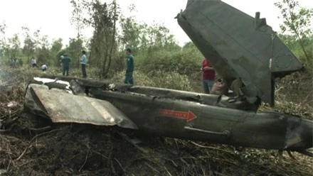 Le crash de l'hélicoptère UH-1, du régiment 917 de la division 370 de l'Armée de défense anti-aérienne et de l'Air du Vietnam st un accident dû à un problème technique. Source: VNA