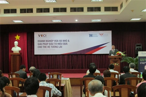 Le séminaire «Les PME et la solution de l'investissement efficace pour les générations futures», le 30 janvier à Hô Chi Minh-Ville. (Source : VNA)