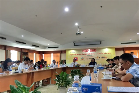 Conférence de presse sur la foire florale printanière de Phú My Hung 2015.