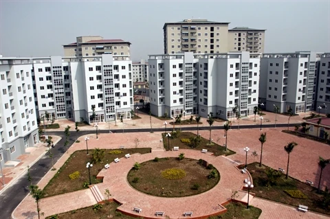 Plus de 1.500 familles du Vieux quartier de Hanoi seront relogées en 2017 dans la cité de Viêt Hung, arrondissement de Long Biên. Photo : Tuân Anh/VNA