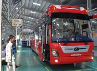 La Russie construit une usine d'assemblage et de production de pièces détachées de bus à Binh Dinh. Photo d'illustration