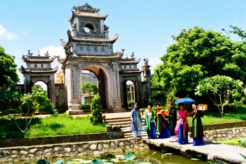 Un monument à Pho Hien: Source: Internet