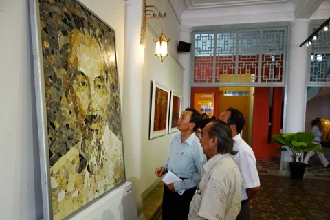 L’exposition «L’empreinte de 40 années» sera ouverte jusqu’en mai au Musée des beaux-arts de Hô Chi Minh-Ville. 