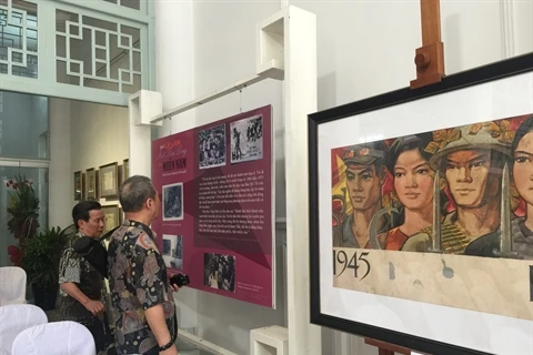 Un coin de l'exposition "Peintre Lê Lam - un cœur pour le Sud", le 24 avril au musée des Beaux-Arts de Hô Chi Minh-Ville. Photo : VNA