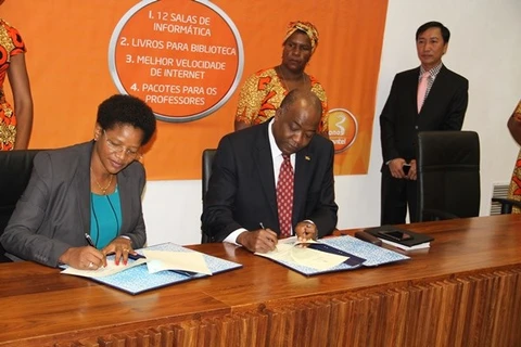 Le groupe vietnamien Viettel soutient l'éducation au Mozambique. Source : Đại sứ quán Việt Nam tại Mozambique