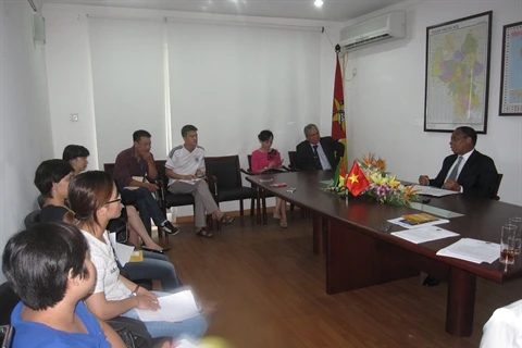 Point presse, le 11 juin à Hanoi, pour annoncer des activités artistiques et culturelles pour célébrer le 40e anniversaire de l’établissement des relations diplomatiques Vietnam - Mozambique (25 juin). (Source : CVN/VNA)