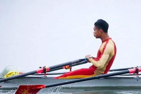 Le 14 juin, aux 28es SEA Games, le Vietnam a décroché huit médailles d'or en rowing, pencak silak, tir à l'arc et taekwondo, portant son total à 73. Photo : VNA