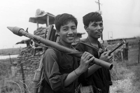 Освобождение Юга Вьетнама: Поколение «Отложи ручку в сторону, чтобы идти в бой»