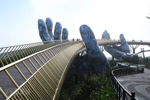 Золотой мост в туристической зоне Ba Na Hills (Дананг). (Фото: Чан Ле Лам)