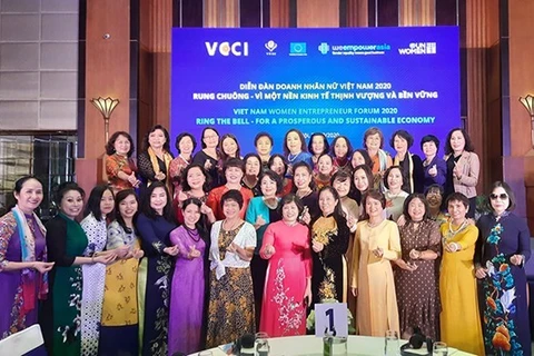 Делегаты, участвующие в Саммите женщин-предпринимателей АСЕАН. (Фото: Сотрудник/Vietnam +)
