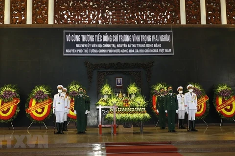 Церемония прощания с бывшим вице-премьер-министра Чыонг Винь Чонгом проходит в Национальном похоронном бюро Ханоя (Фото: ВИА)