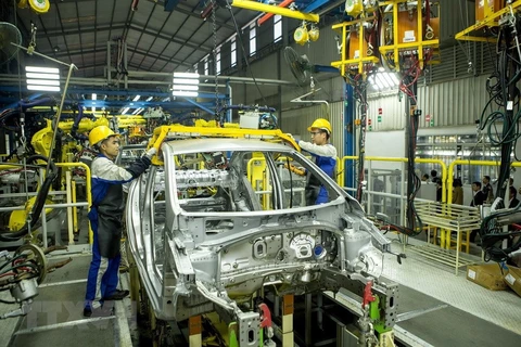 Производственная деятельность на автомобильном заводе Hyundai Thanh Cong. (Фото: ВИА)