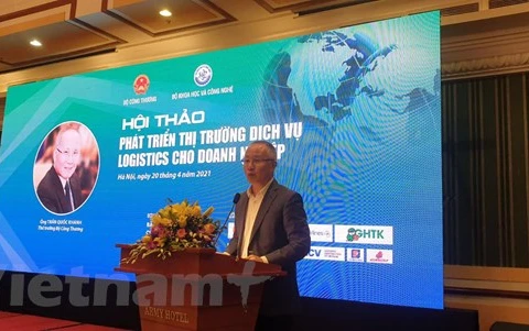 На конференции выступил заместитель министра промышленности и торговли Чан Куок Кхань. (Фото: Дык Зюи / Vietnam+)