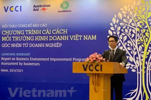 Г-н Ву Тьен Лок - председатель Торгово-промышленной палаты Вьетнама выступил с речью. (Фото: Vietnam+)