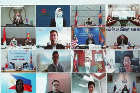 Делегаты из стран АСЕАН приняли участие в 8-м совещании министров АСЕАН по минералам в онлайн-формате. (Скриншоты)