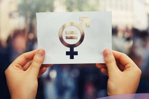 Укреплять коммуникацию, чтобы продвигать реальное гендерное равенство