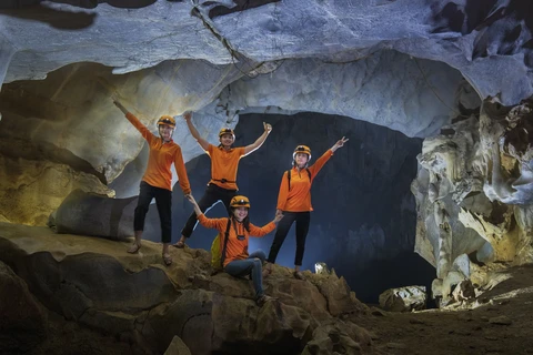 В пещере Киеу. (Фото: ВИА)