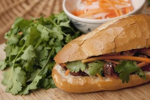 Вьетнамский сэндвич (баньми). (Фото: ВИА)