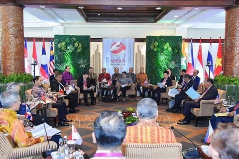 На узком заседании 56-й встречи министров иностранных дел стран АСЕАН. (Фото: ВИА)