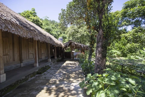 Общественный мотель для туристов при посещении деревни Шынг (Хоабинь). (Фото: ВИА)
