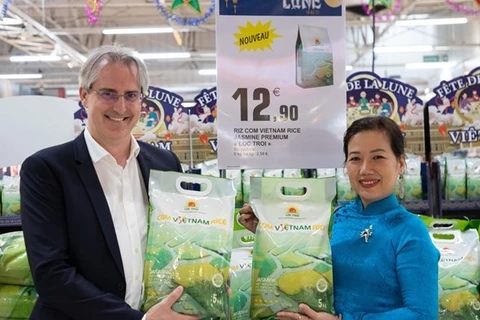 Вьетнамский рис высшего сорта продается за рубежом. (Фото: Vietnam+)