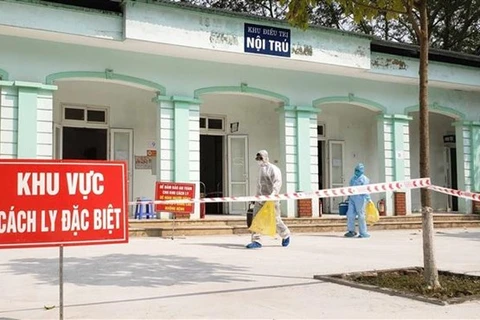 Зона карантина для зараженных вирусом в медпункте Куангха. (Фото: Хоанг Хунг/ВИА)