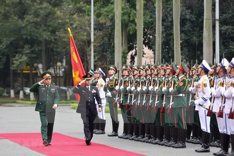 Генерал Ямазаки Коджи, начальник штаба Объединенного штаба сил самообороны Японии, совершает официальный визит во Вьетнам с 1 по 4 марта. (Фото: ВИА) 
