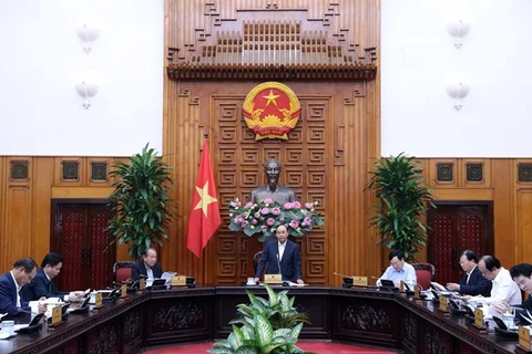 Премьер-министр Нгуен Суан Фук на заседании (Фото: ВИА)