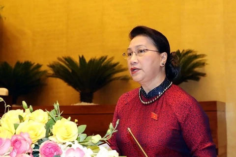 Председатель НС Нгуен Тхи Ким Нган выступает с речью на открытии 9-й сессии НС XIV-го созыва. (Фото: ВИА)