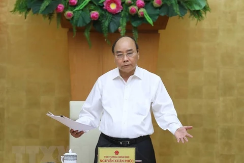 Премьер-министр Нгуен Суан Фук выступает на заседании (Фото: ВИА)