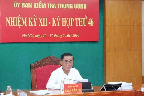 Председатель ревизионной комиссии ЦК КПВ Чан Кам Ту на заседании (Фото: ВИА)