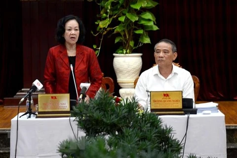 Заведующий Отделом ЦК КПВ по работе с народными массами Чыонг Тхи Май выступает на рабочей встрече. (Фото: ВИА)
