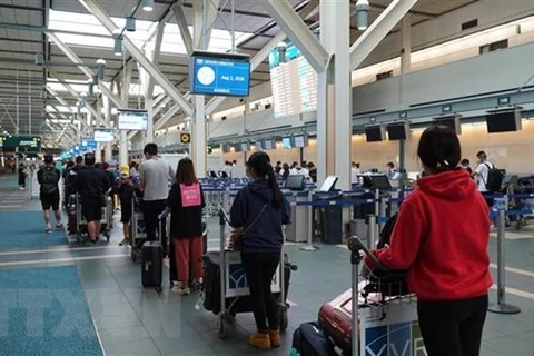 Еще больше вьетнамских граждан привезли домой из Канады и РК (фото: ВИА)
