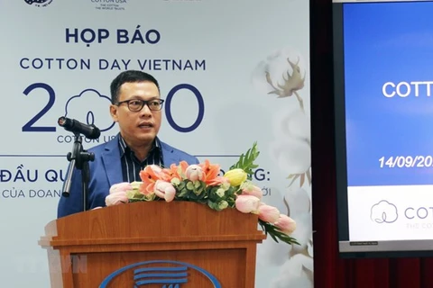 Во Мань Хунг, главный представитель CCI во Вьетнаме, выступает на пресс-конференции (Фото: ВИА)