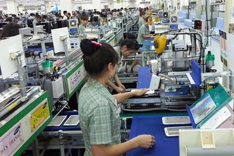 Министерство промышленности и торговли реализует планы действий по развитию вспомогательных отраслей экономики страны (Фото: baochinhphu.vn)