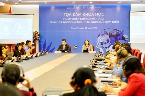 Участники обсуждают усиление законодательства и коммуникации в области защиты дикой природы на диалоге в Ханое 20 ноября (Фото: ВИА)