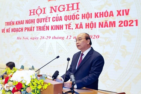 Премьер-министр Нгуен Суан Фук выступает на мероприятии. (Фото: ВИА) 