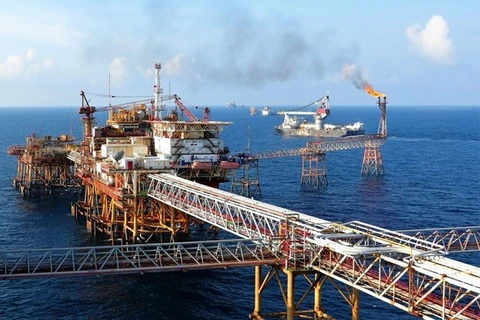 Нефтяная вышка на месторождении Батьхо (Фото: ВИА)
