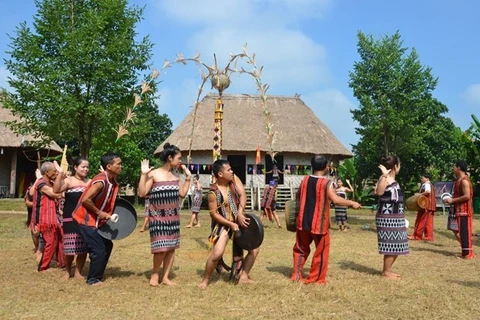 Во Вьетнамской национальной деревне этнической культуры и туризма в Ханое (Фото: ВИА)