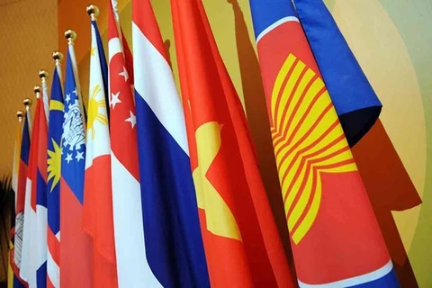 Флаги АСЕАН и ее стран -членов (Источник: AFP) 