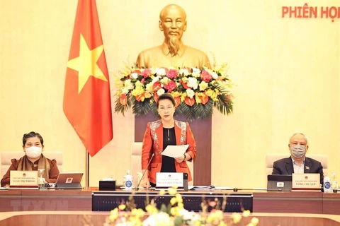 Председатель НС Нгуен Тхи Ким Нган председательствовала на 53-м заседании Постоянного комитета НС. (Фото: Чонг Дык/ВИА)