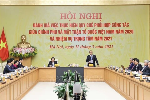 Премьер-министр Нгуен Суан Фук выступает на вонференции. (Фото: ВИА)