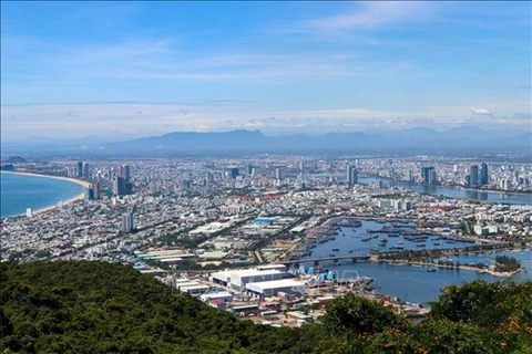 Дананг рассчитывает стать крупным социально-экономическим центром страны и Юго-Восточной Азии в целом. (Фото: ВИА)
