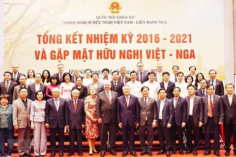 На конференции, посвященной обзору деятельности Депутатской группы дружбы Вьетнам-Россия в 2016-2021 годах (Фото: ВИА)